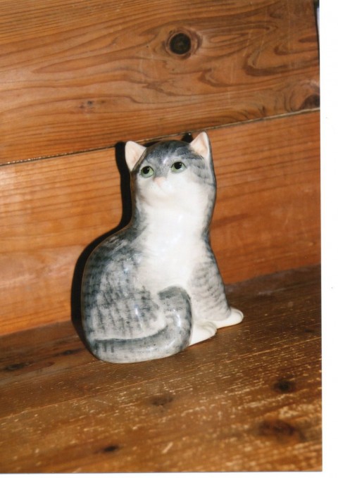 陶器の猫（３）